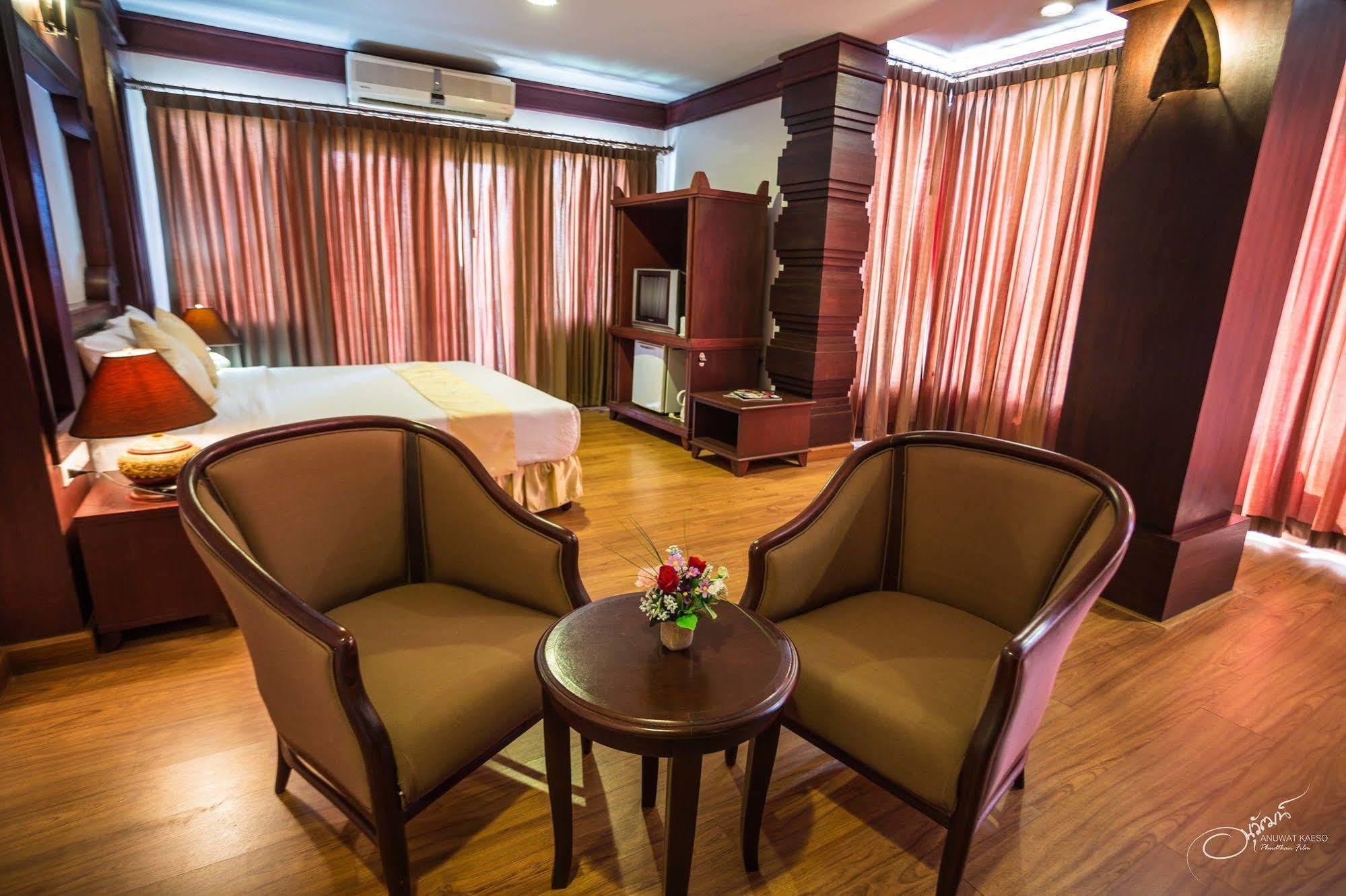 Gassan Legacy Golf Club Hotel Lamphun Exterior foto