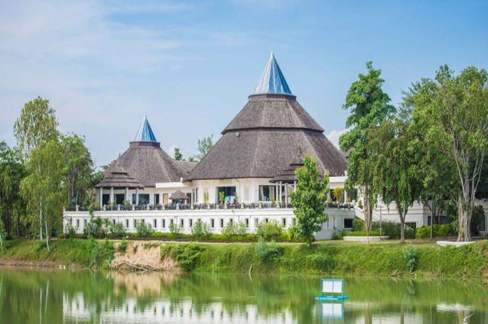 Gassan Legacy Golf Club Hotel Lamphun Exterior foto